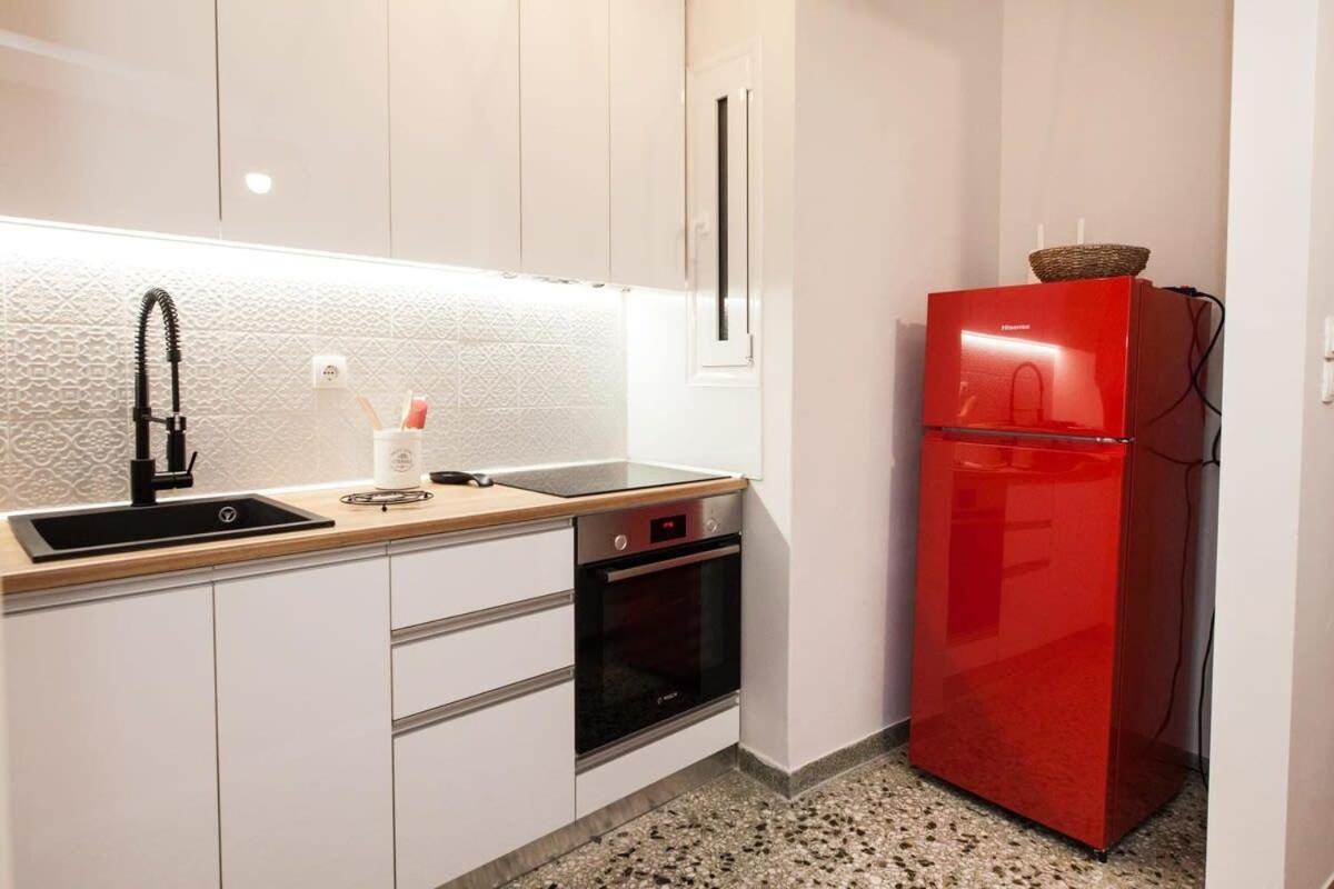 Contemporary Stylish Apartment Located Near Metaxourgeio Area 아테네 외부 사진